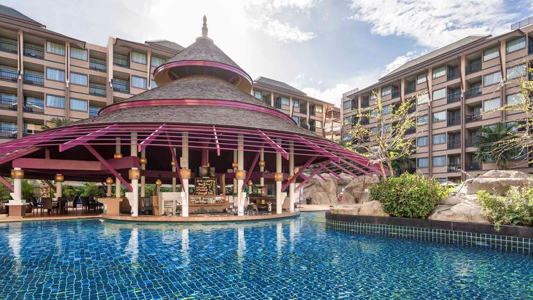 Novotel Phuket Vintage Park Resort Em Patong Tailândia A Partir De R