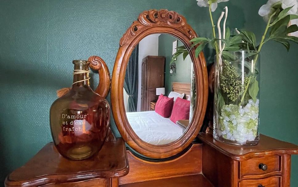 Comodidade do quarto Foto