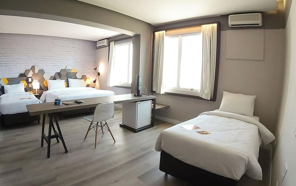 Quarto Foto